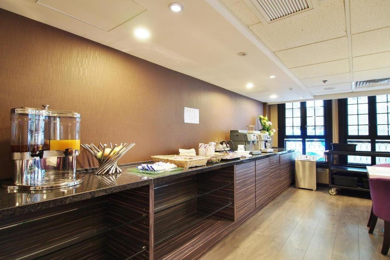 The Bauhinia Hotel - Central Hong Kong Bagian luar foto